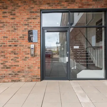 Spacious 1 Bedroom In A Converted Mill